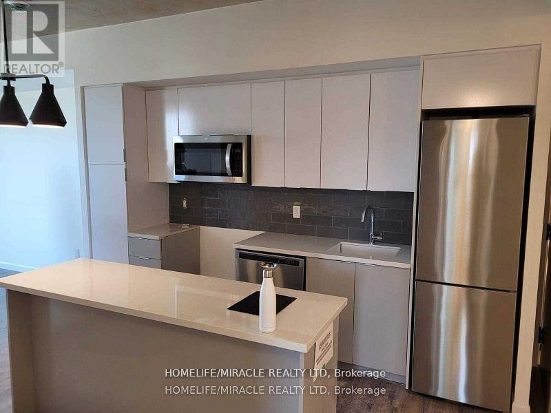 314 - 7 ERIE AVENUE Image 6