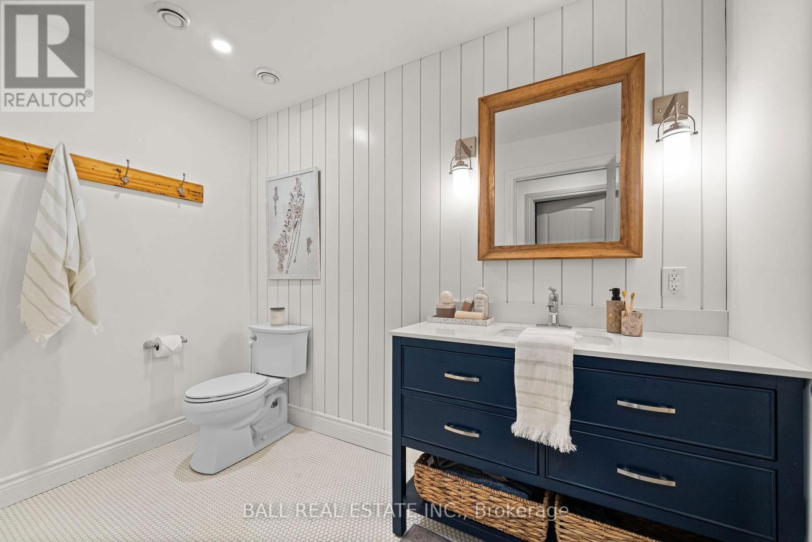 201 NORTHERN AVENUE Image 24