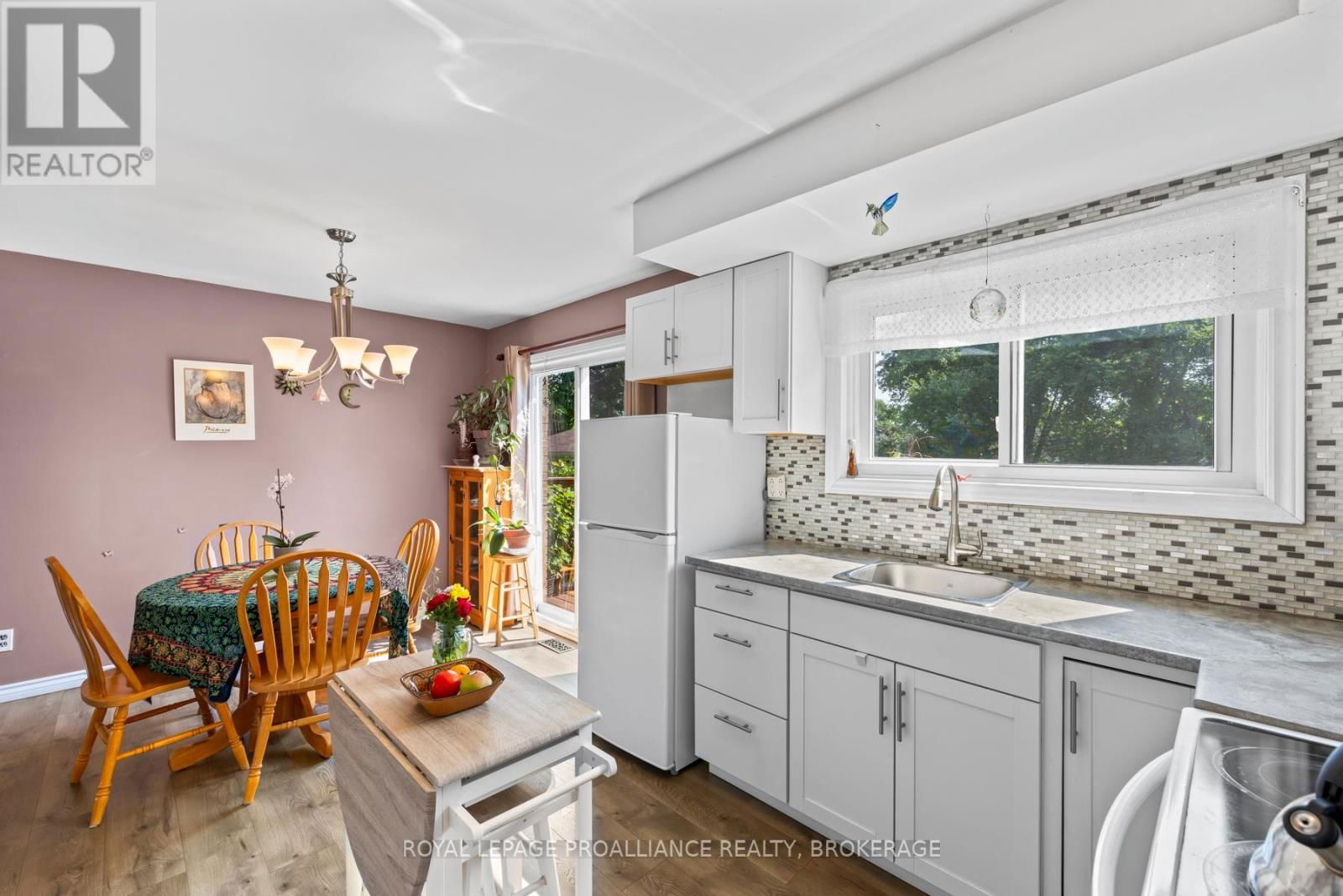 139 FORD STREET Image 11