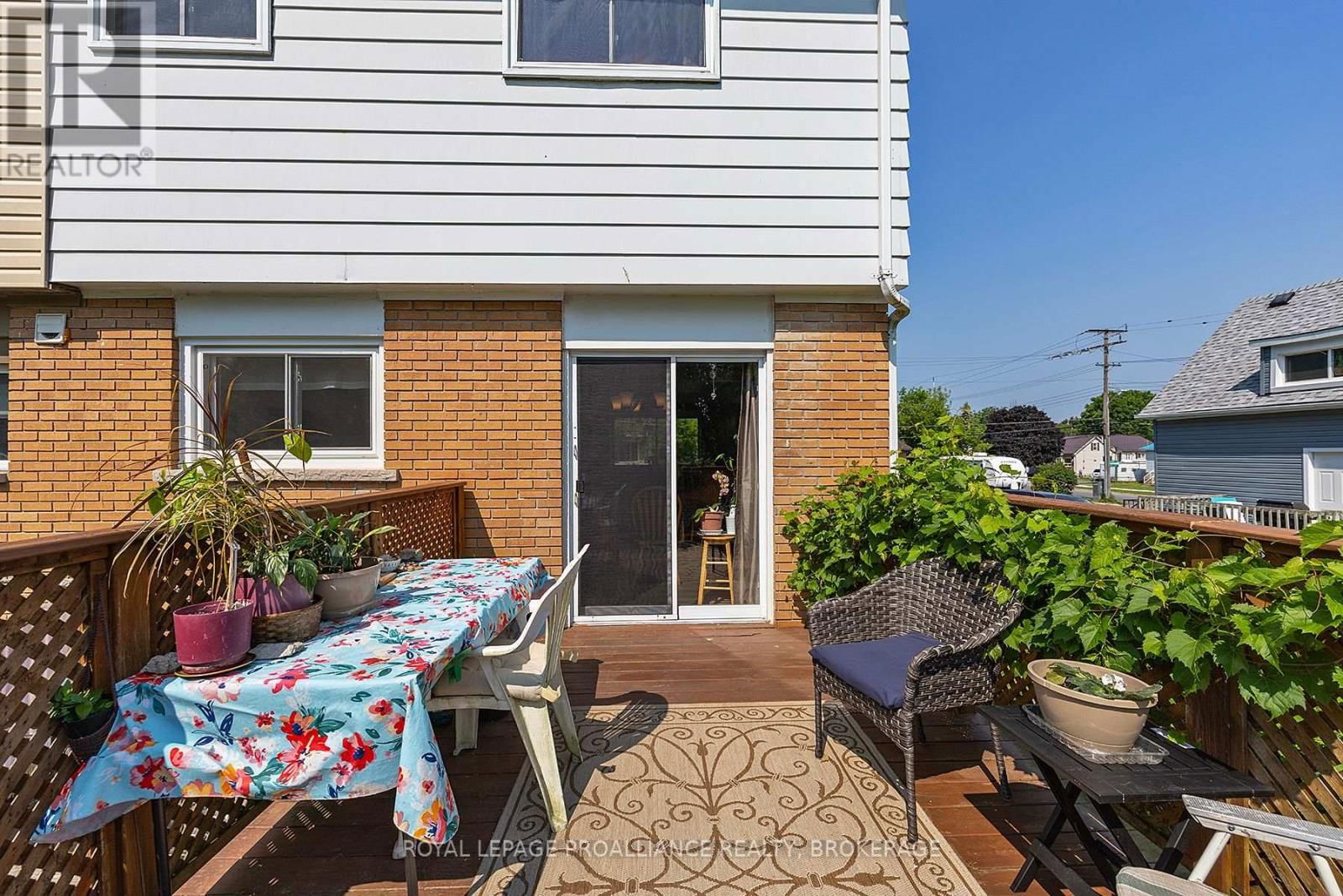 139 FORD STREET Image 24