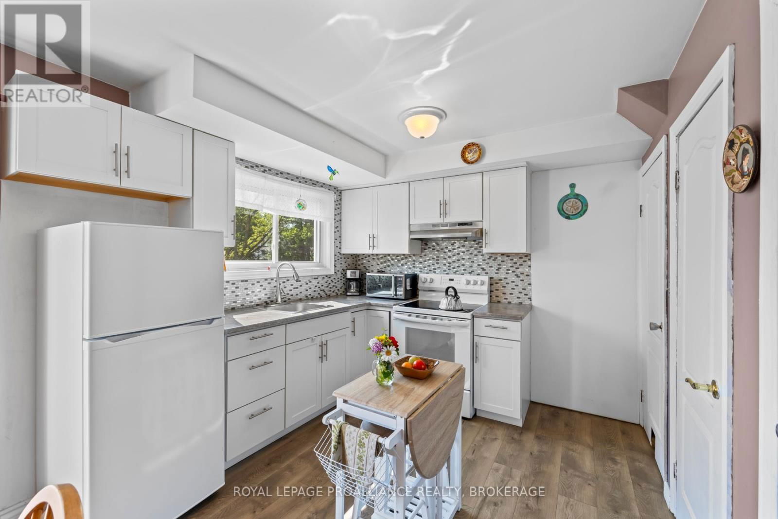 139 FORD STREET Image 9