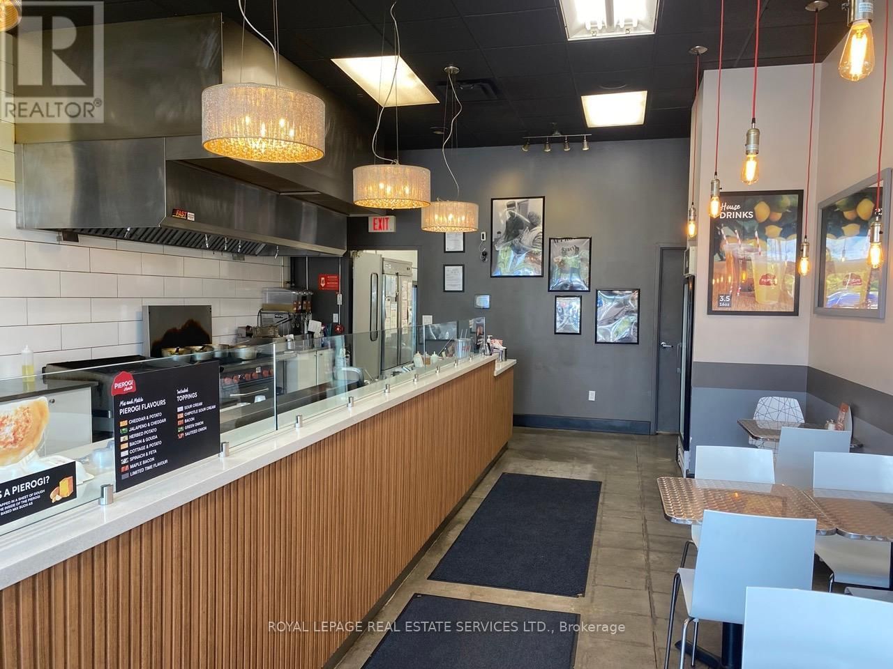 4336 KING STREET EAST Image 7