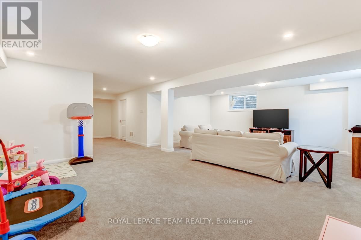 218 CALVINGTON AVENUE Image 42