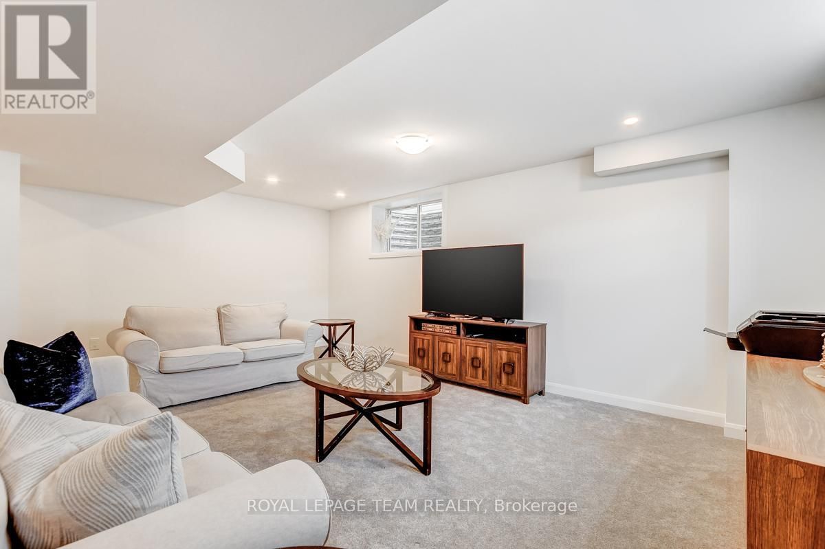 218 CALVINGTON AVENUE Image 43