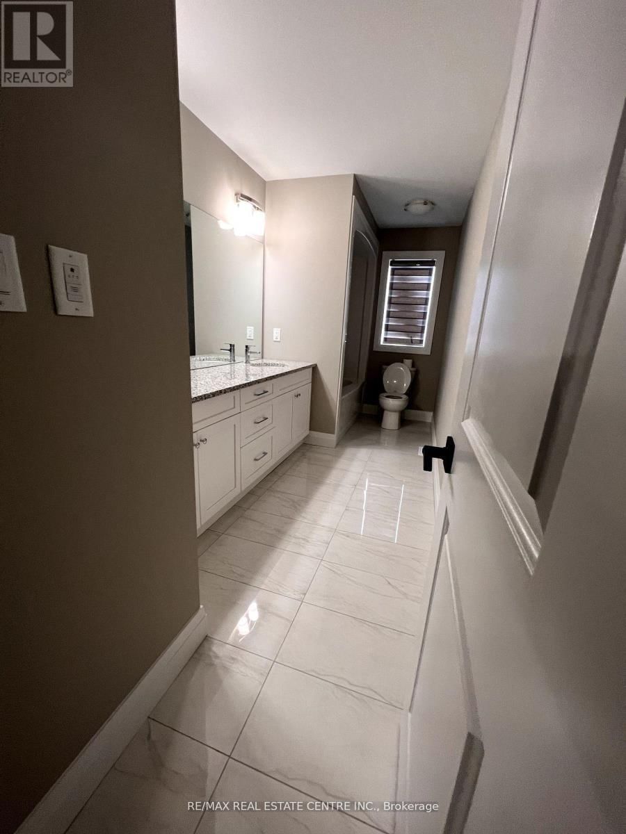 25 GREENBRIER RIDGE Image 12