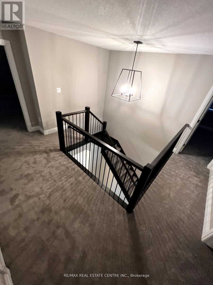 25 GREENBRIER RIDGE Image 16