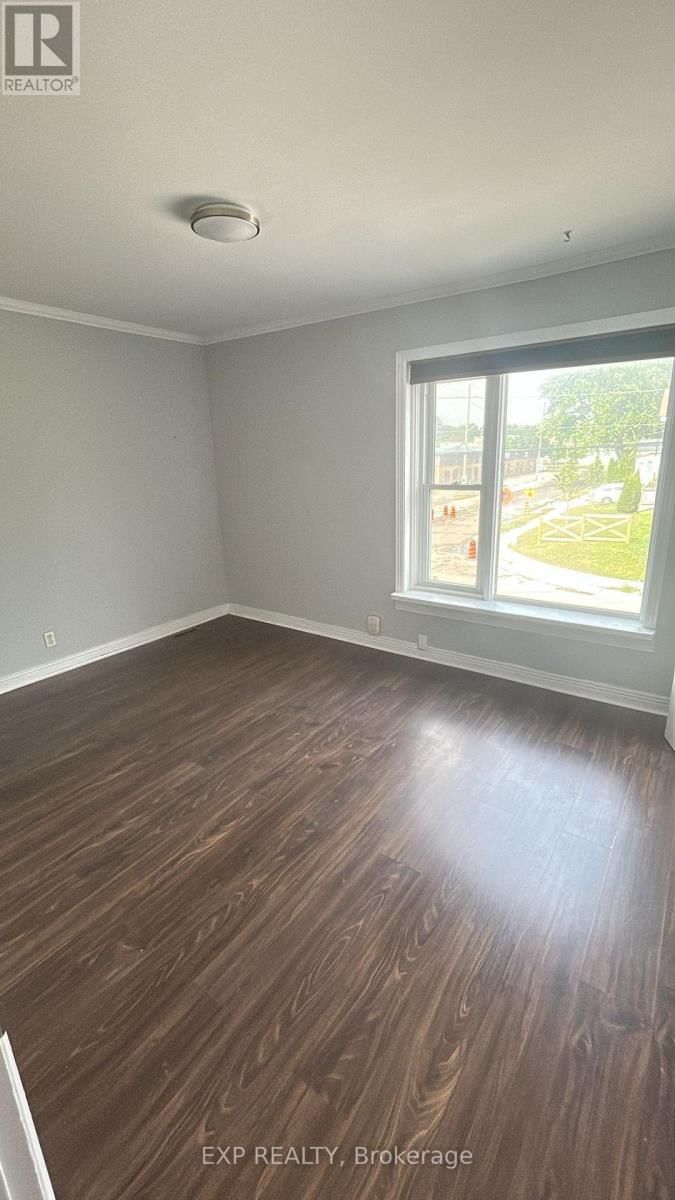 553 QUEBEC STREET Image 15