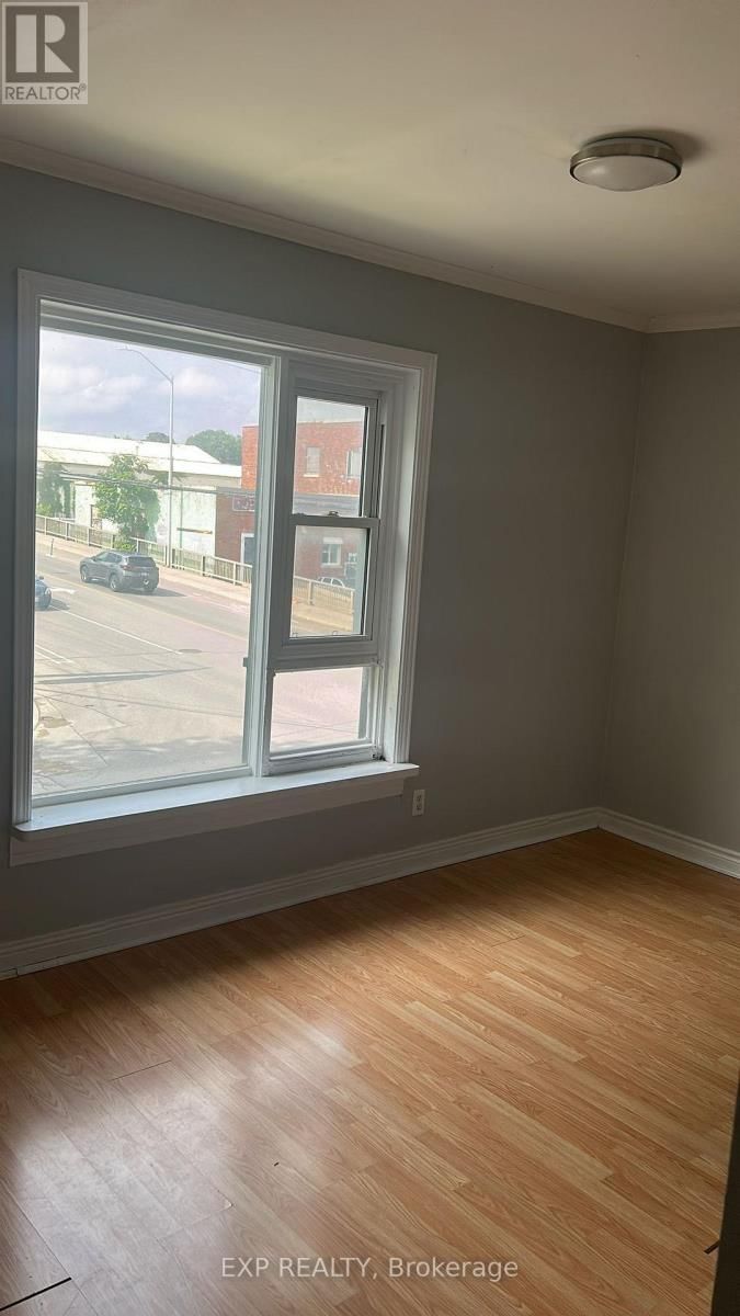 553 QUEBEC STREET Image 19