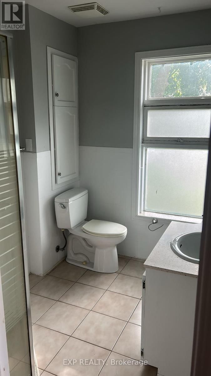 553 QUEBEC STREET Image 20