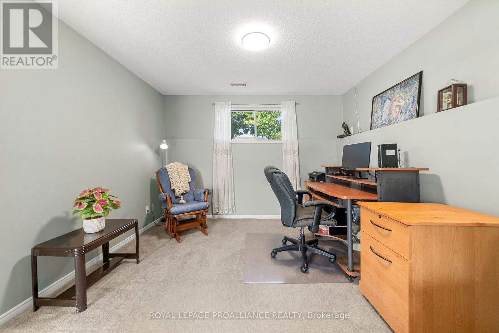 119 UNIVERSITY AVENUE Image 30