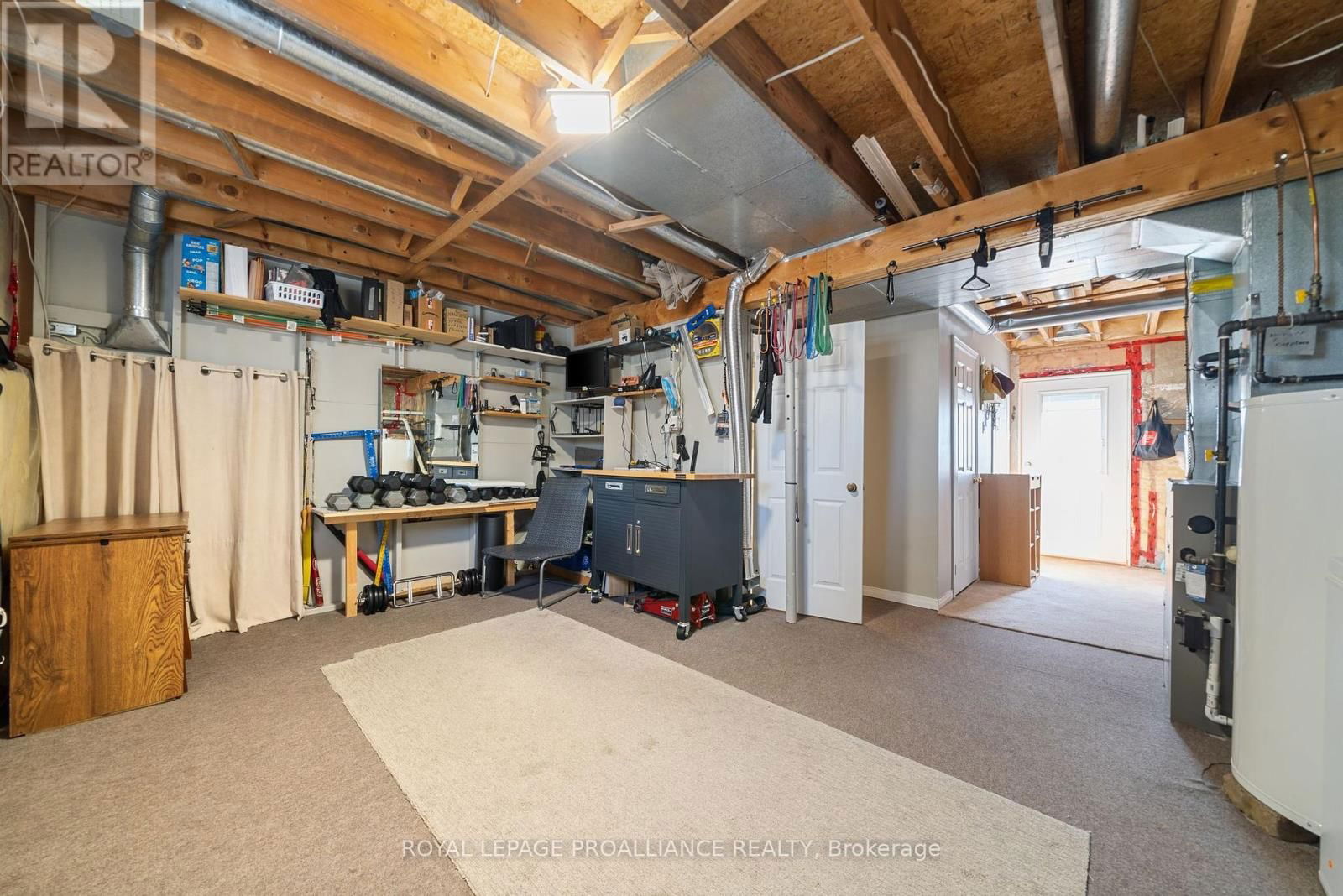 119 UNIVERSITY AVENUE Image 34