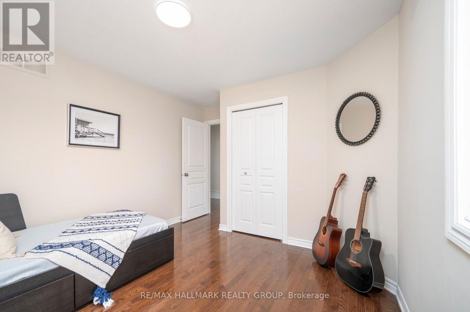 203 BLACK SAGE CRESCENT Image 27