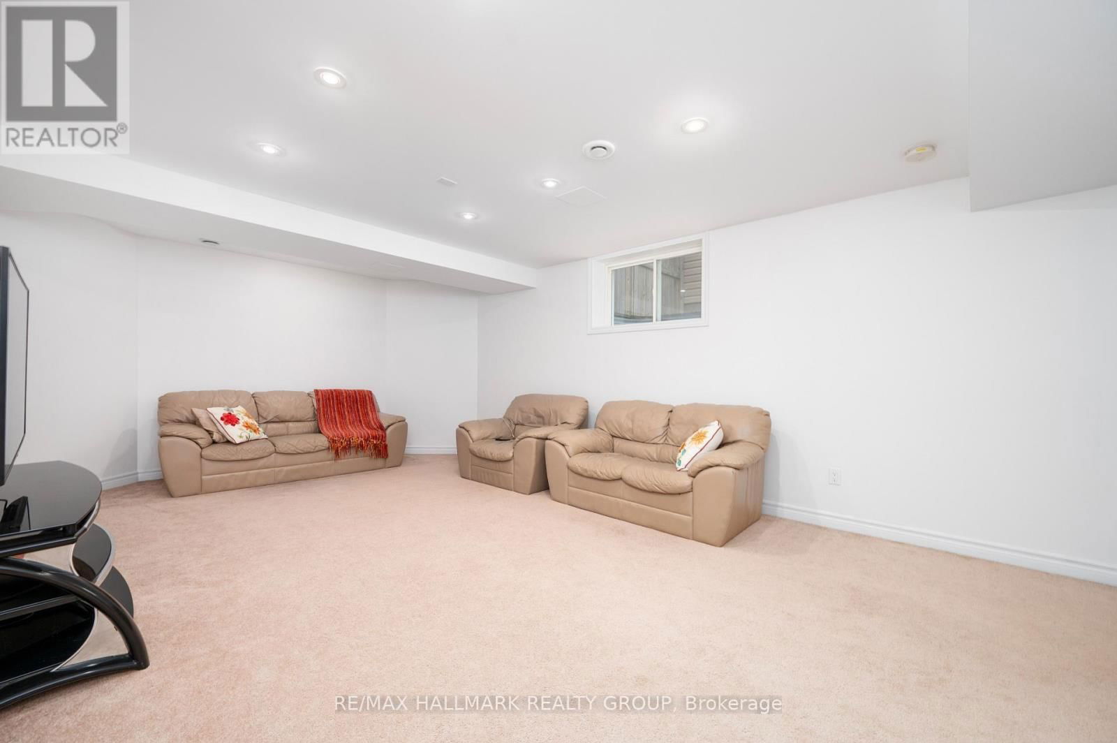 203 BLACK SAGE CRESCENT Image 29