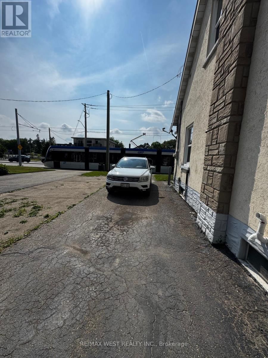 315 OTTAWA STREET NORTH Image 13