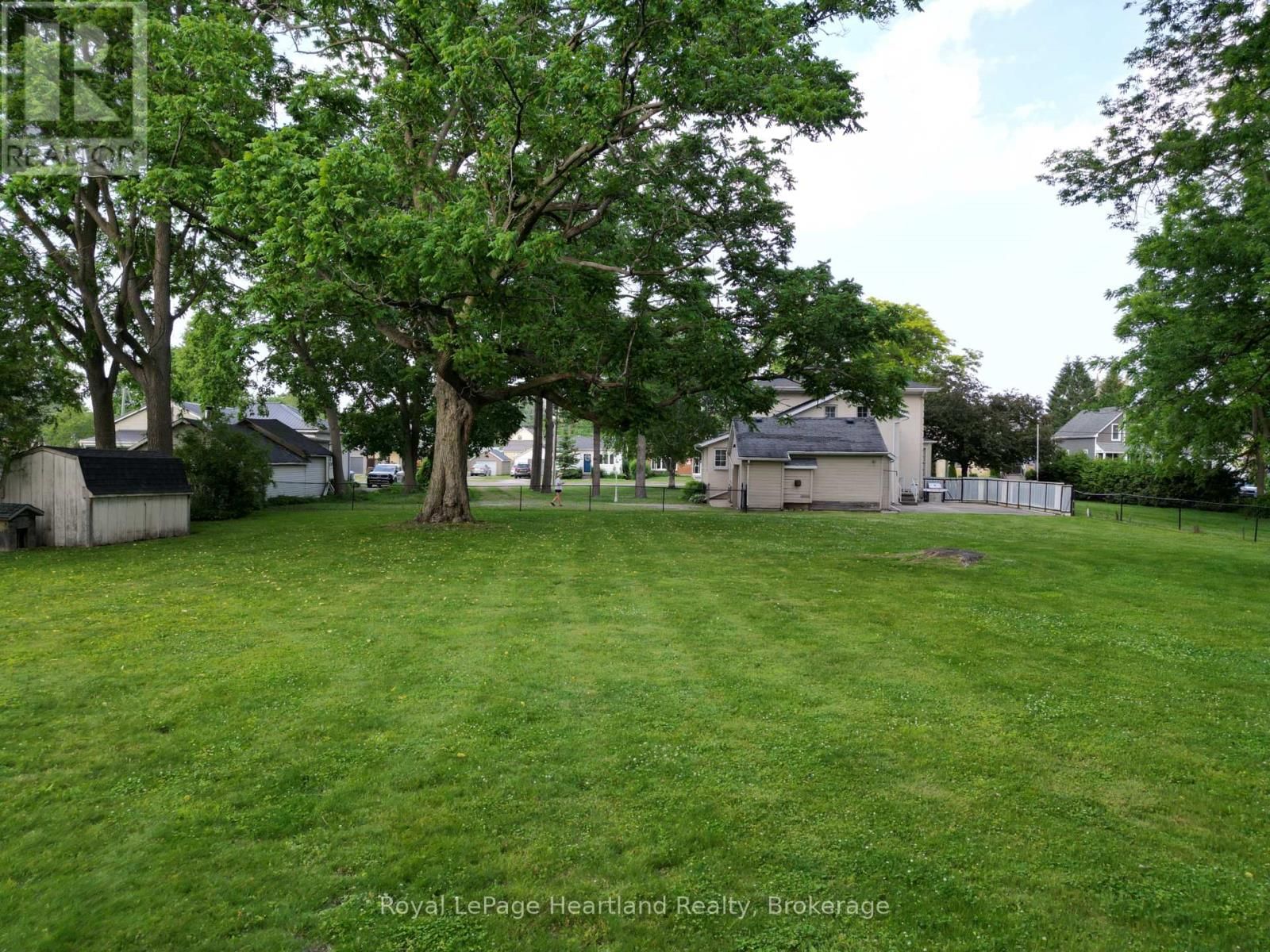 231 WILLIAM STREET Image 13