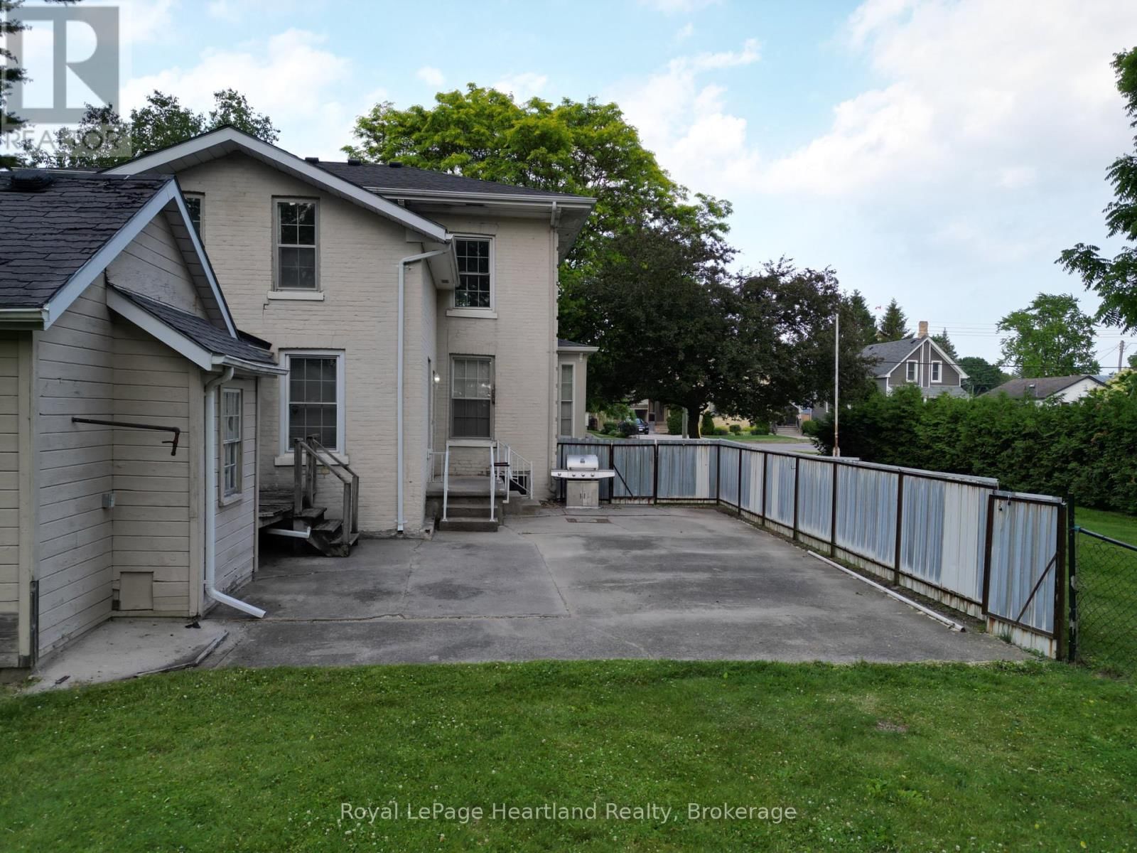 231 WILLIAM STREET Image 15