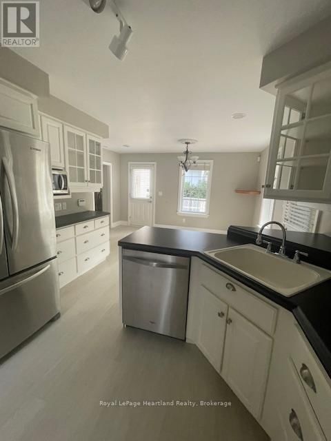 231 WILLIAM STREET Image 22