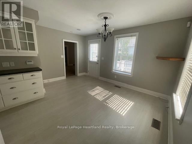 231 WILLIAM STREET Image 23