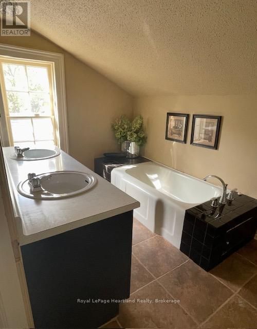 231 WILLIAM STREET Image 43