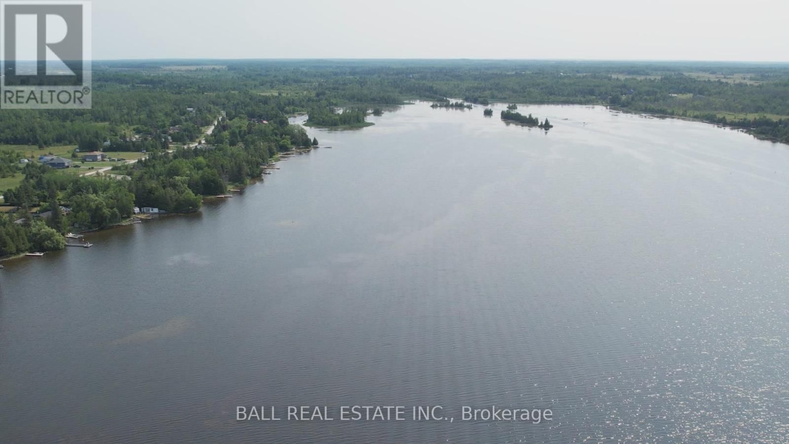 PT LT 1 CON 5 ISLAND Image 4