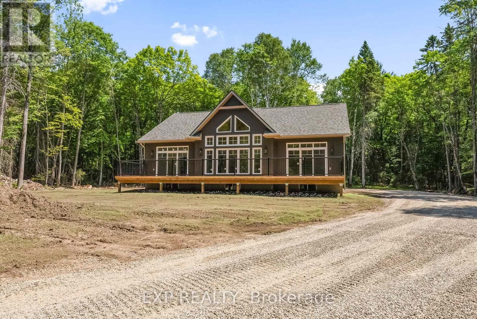 747 LAKEWOODS DRIVE Image 37