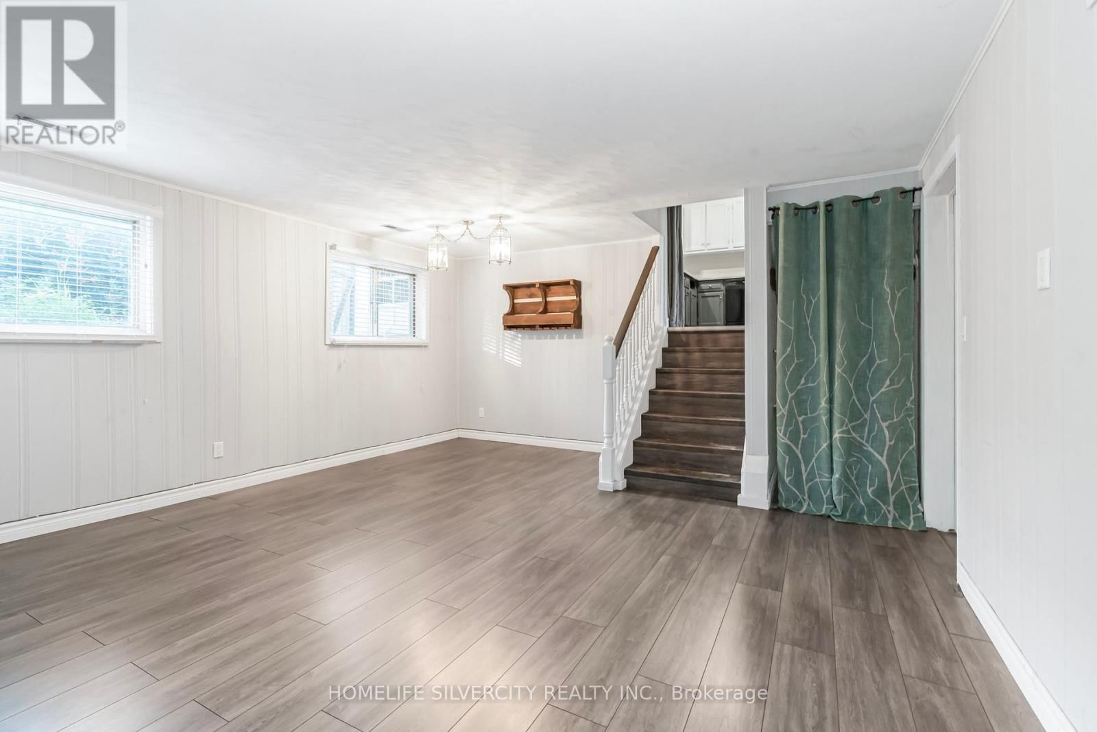 35 LYNN PARK AVENUE Image 11