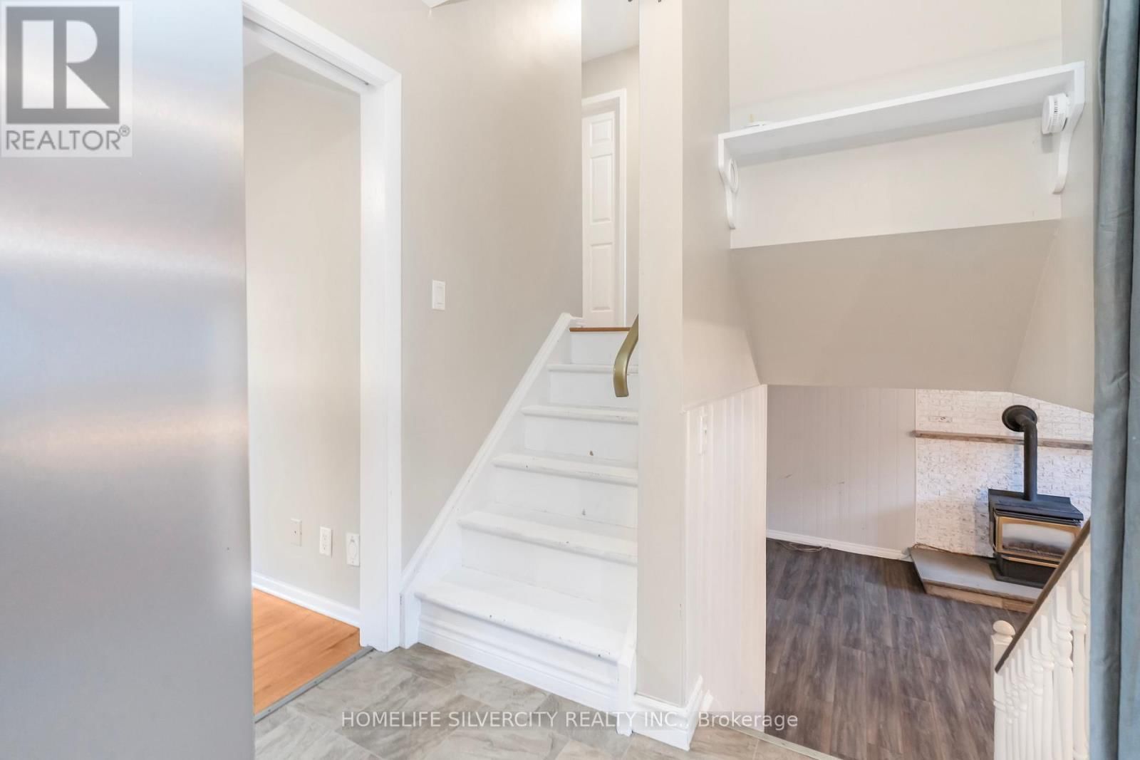 35 LYNN PARK AVENUE Image 18