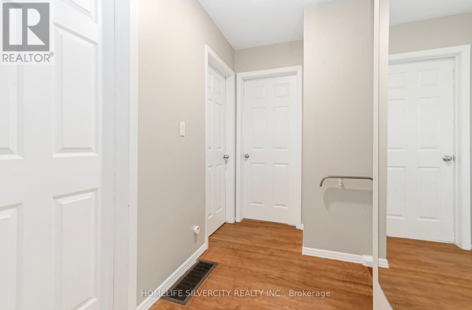 35 LYNN PARK AVENUE Image 19