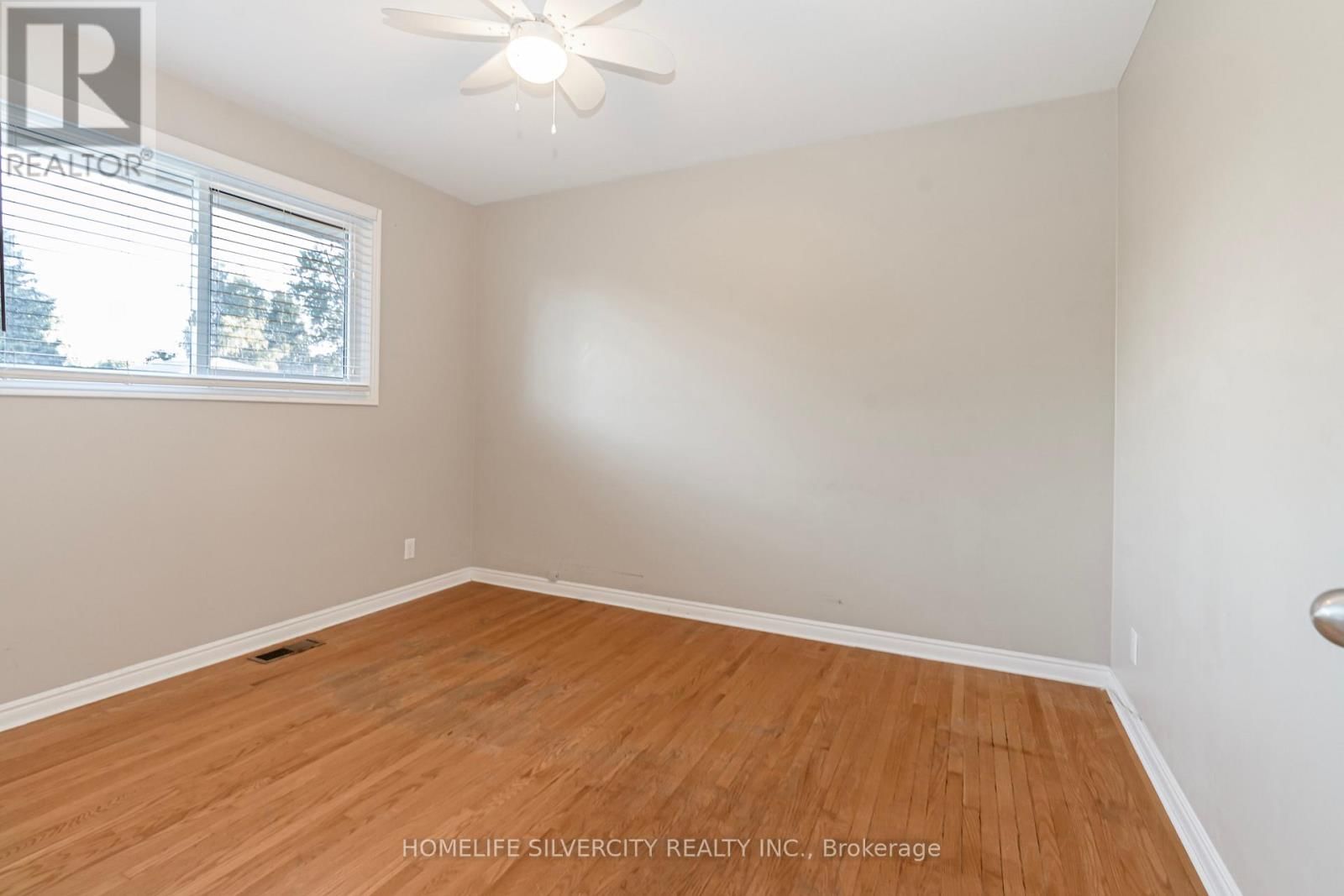 35 LYNN PARK AVENUE Image 21