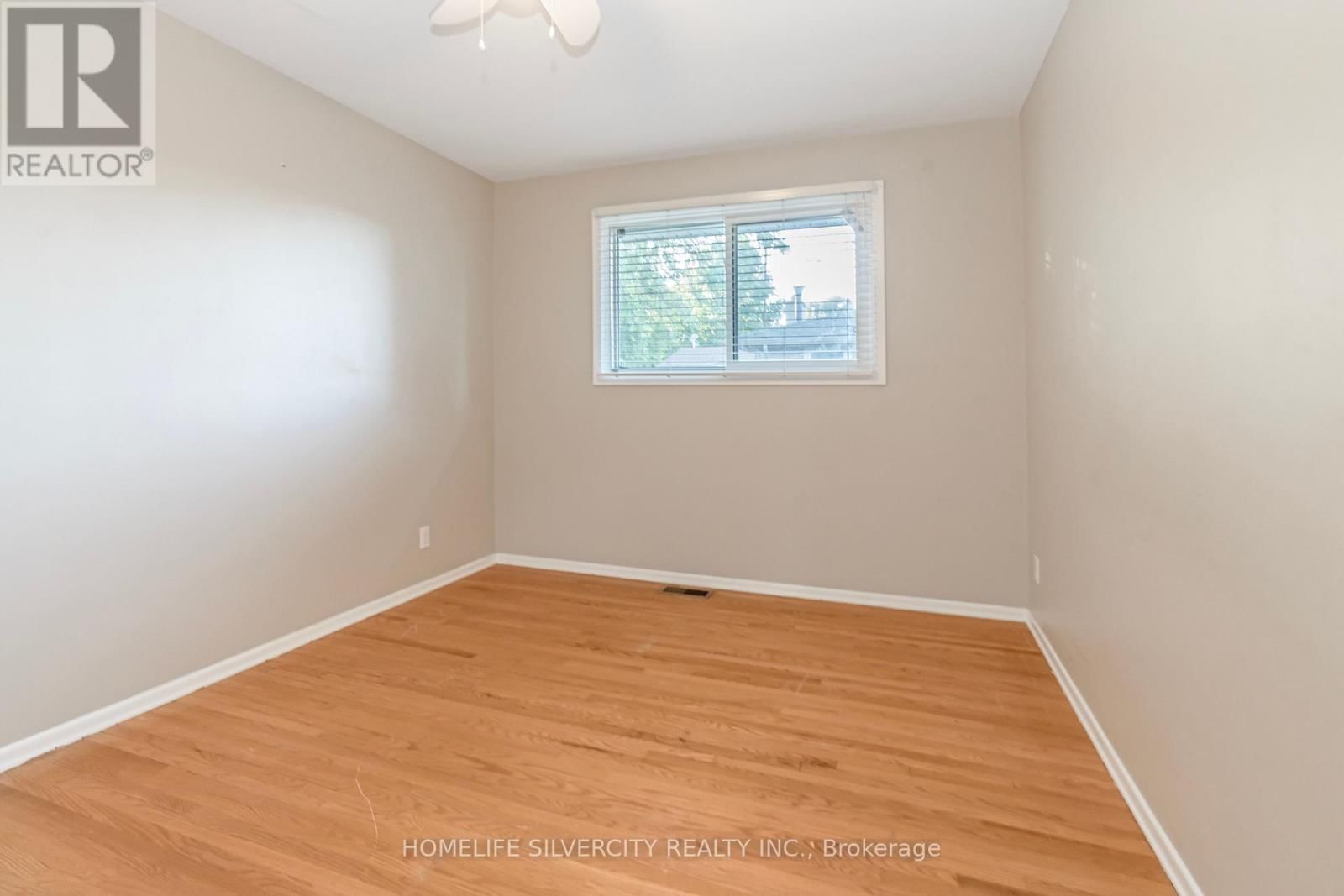 35 LYNN PARK AVENUE Image 29