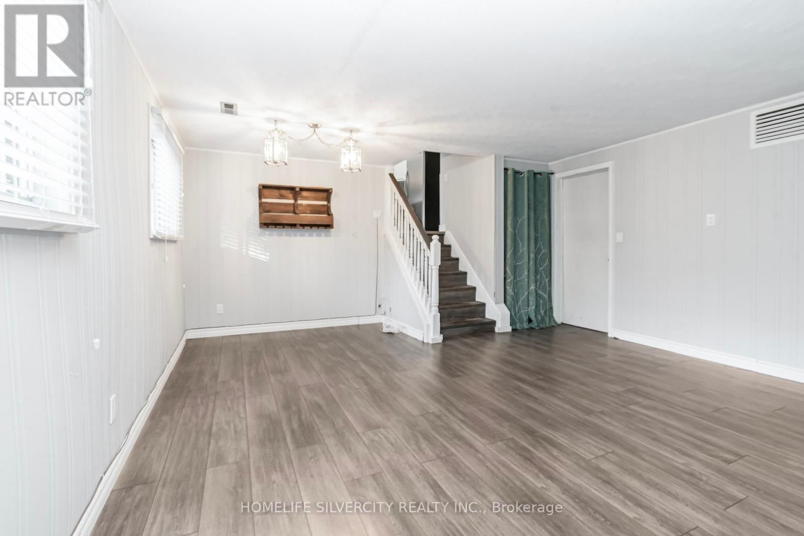 35 LYNN PARK AVENUE Image 31