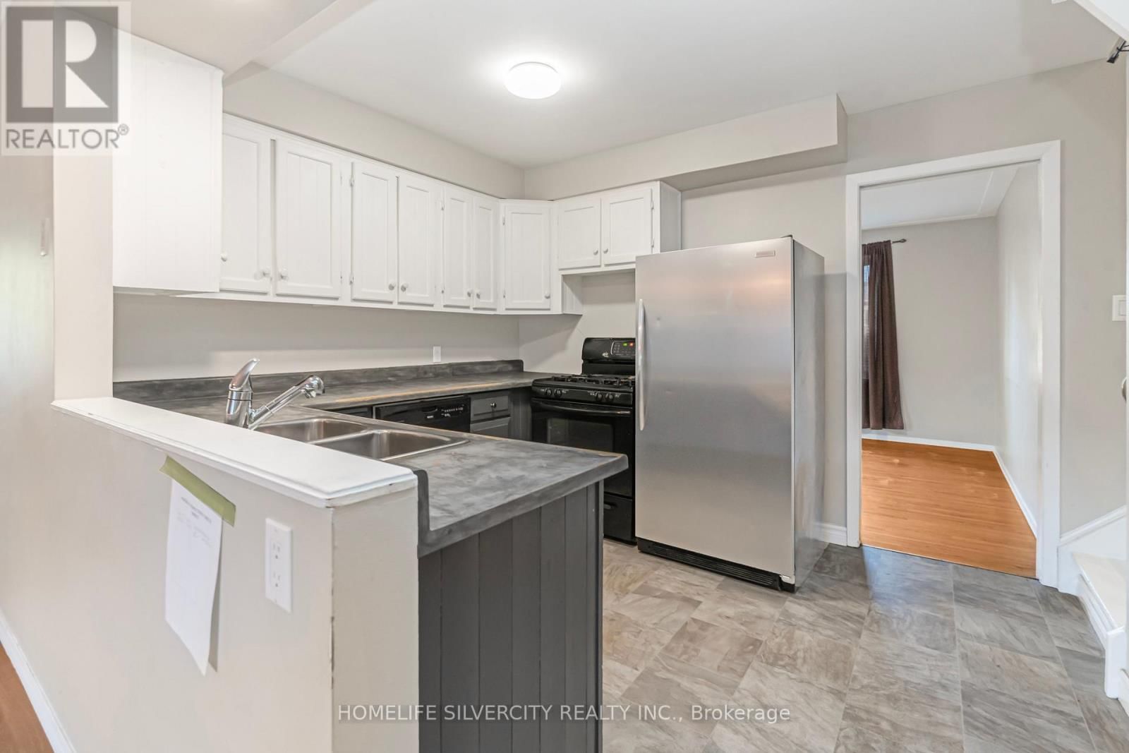 35 LYNN PARK AVENUE Image 37