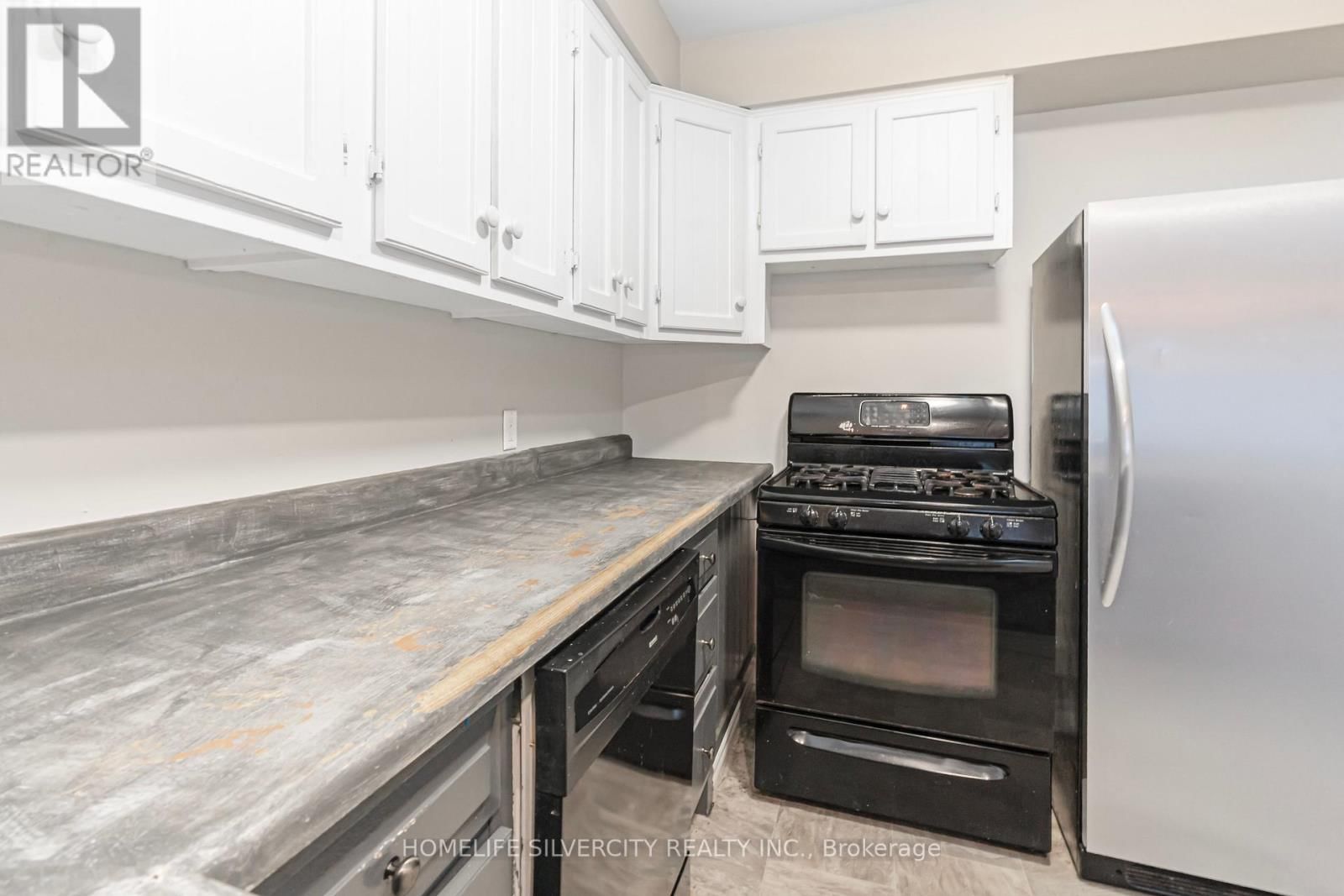 35 LYNN PARK AVENUE Image 41