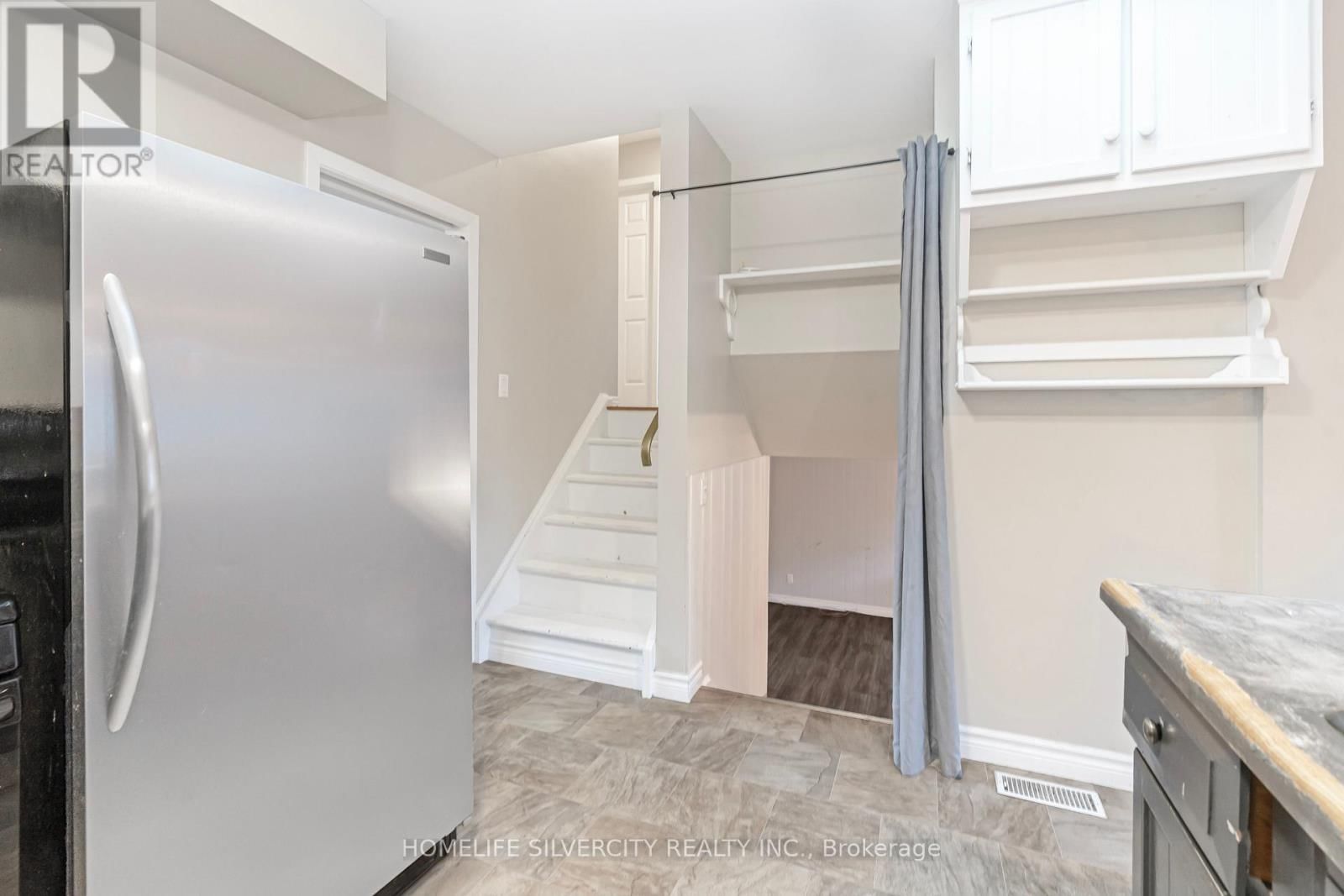 35 LYNN PARK AVENUE Image 42