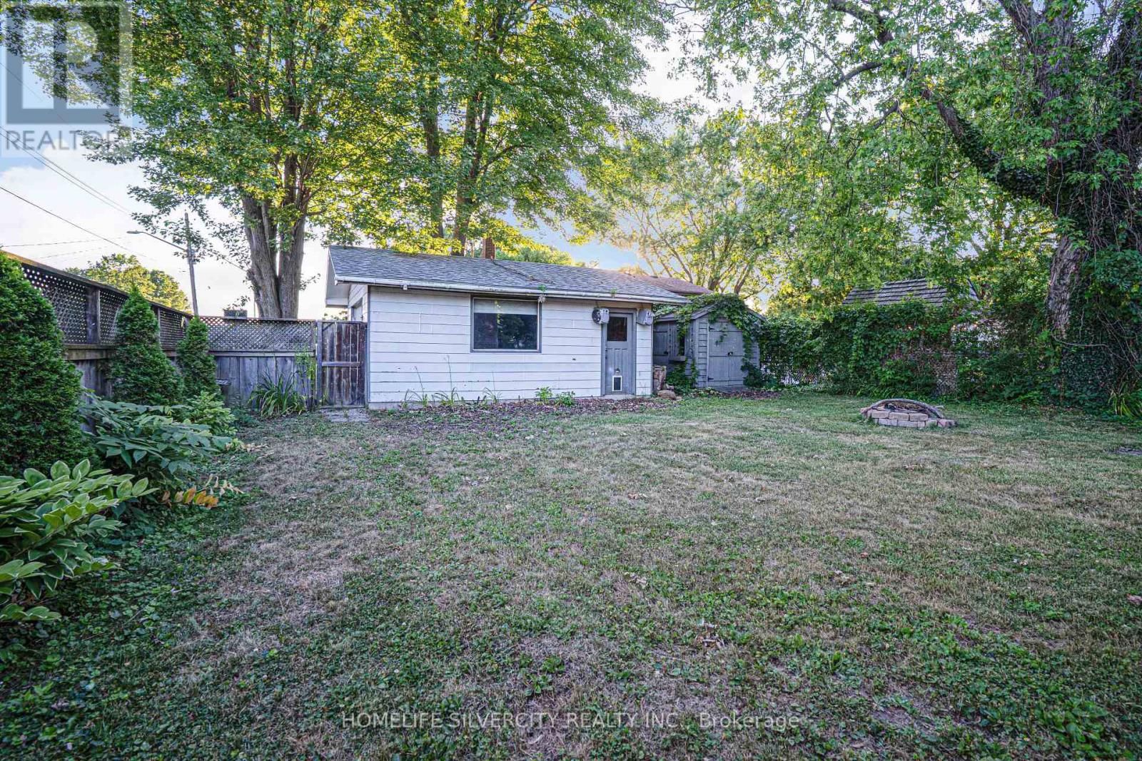 35 LYNN PARK AVENUE Image 47