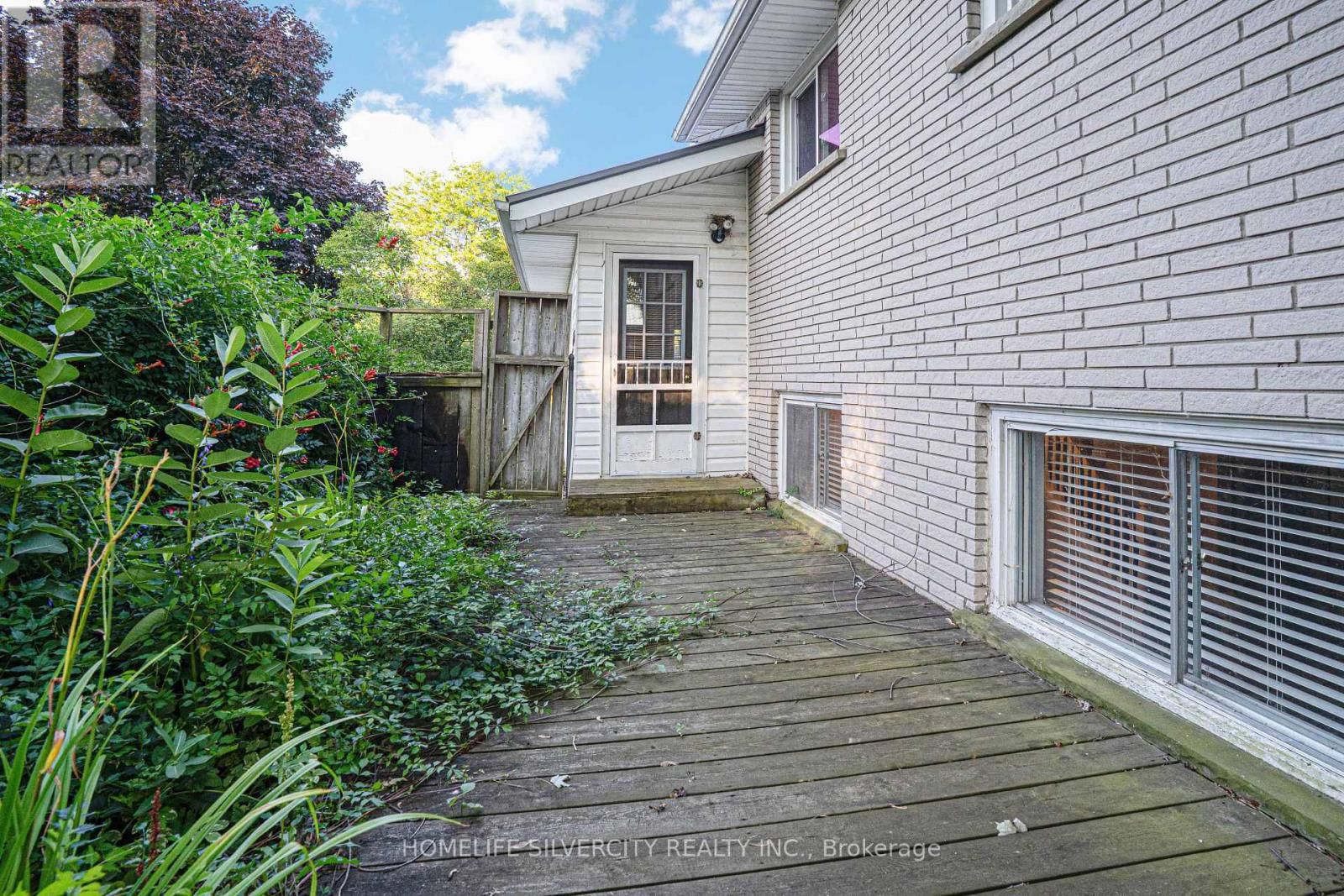 35 LYNN PARK AVENUE Image 7