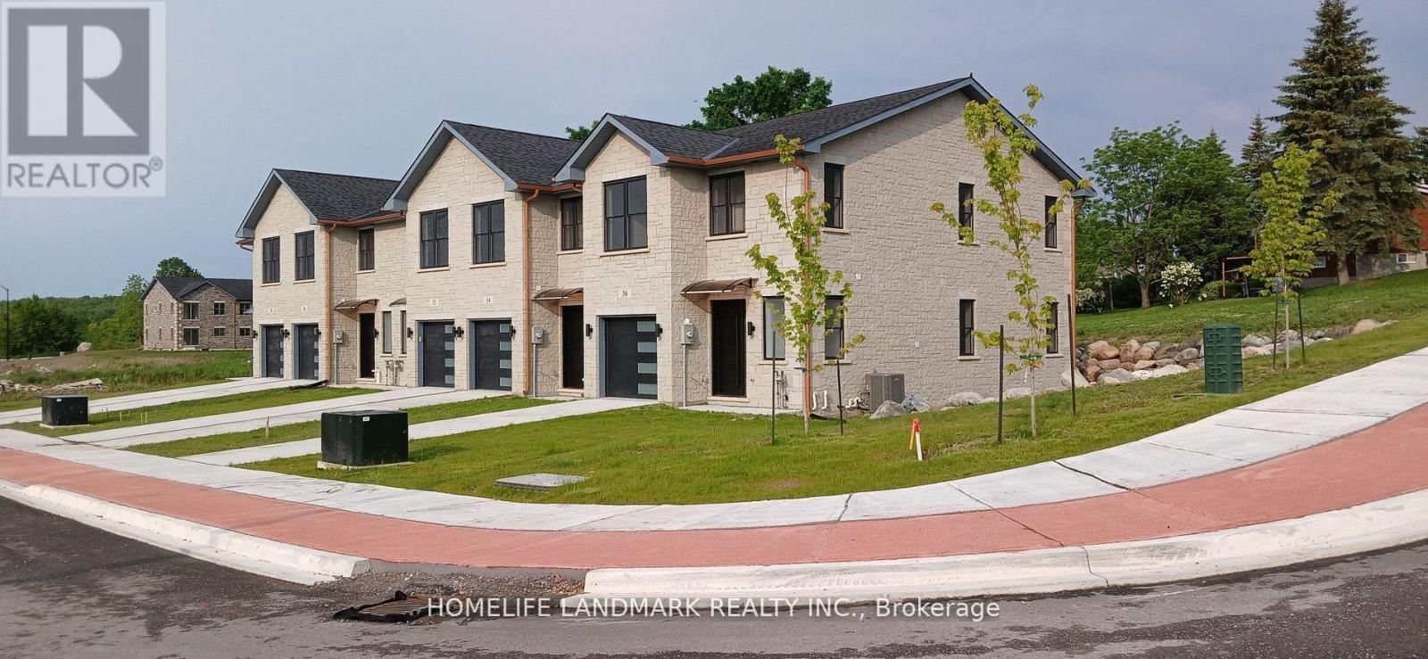 32 REGENT STREET Image 2