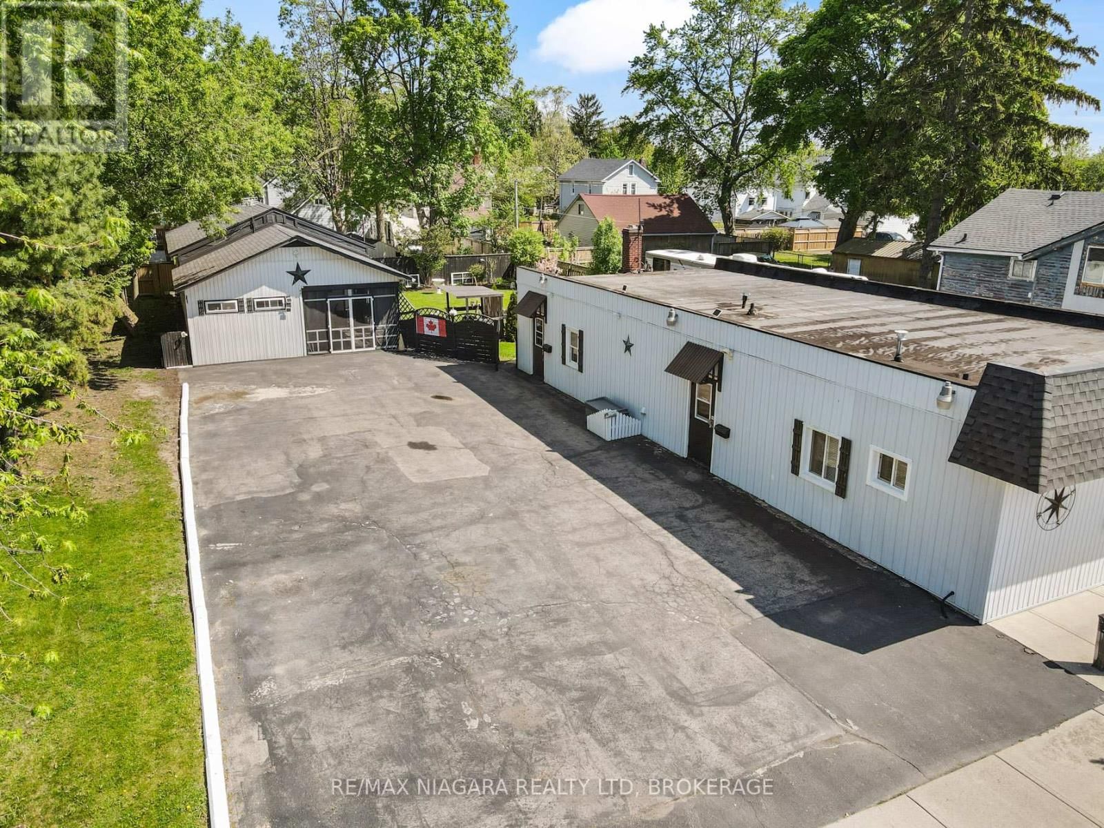 61 QUEEN STREET Image 1