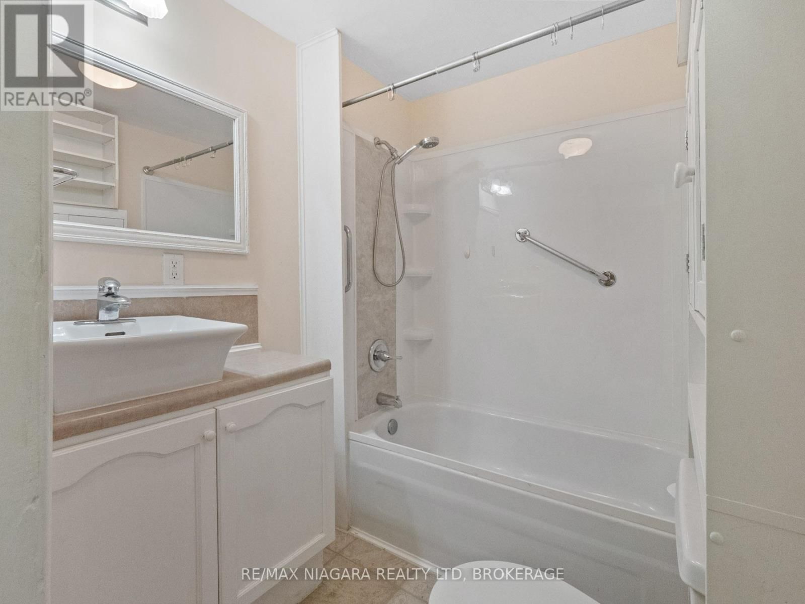 61 QUEEN STREET Image 18