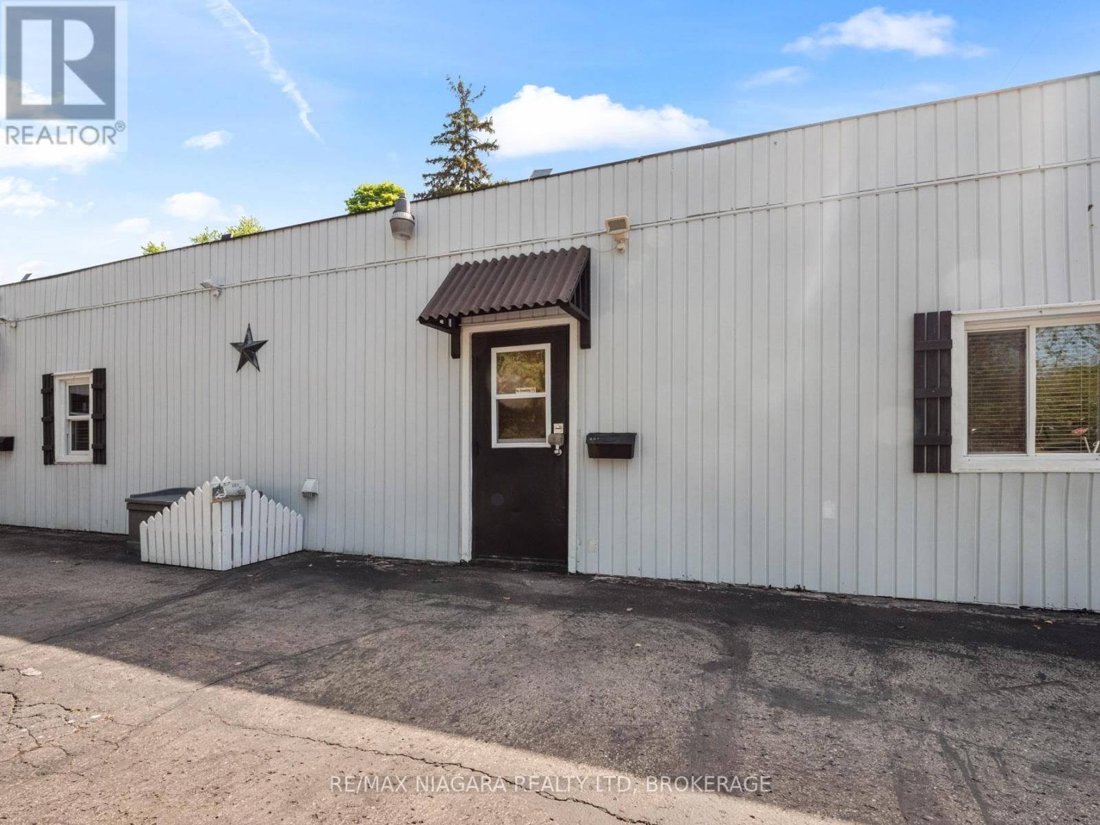 61 QUEEN STREET Image 35