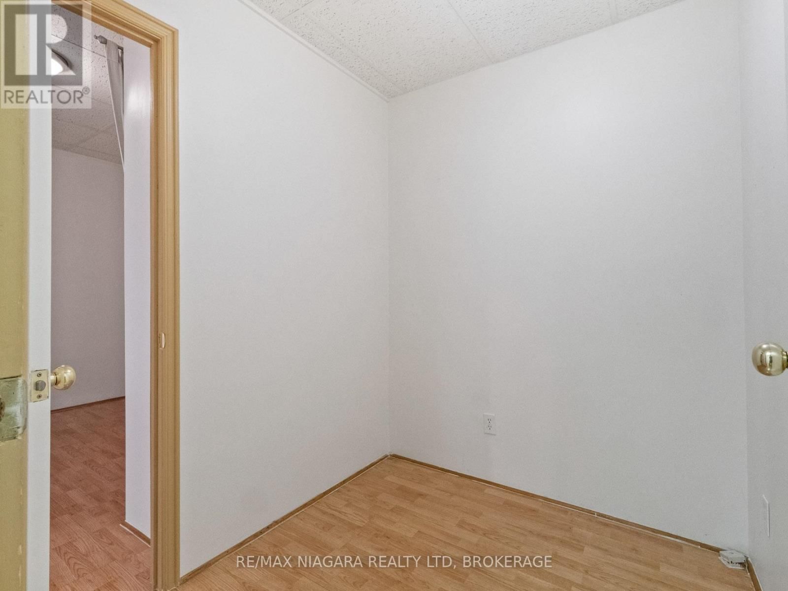 61 QUEEN STREET Image 9