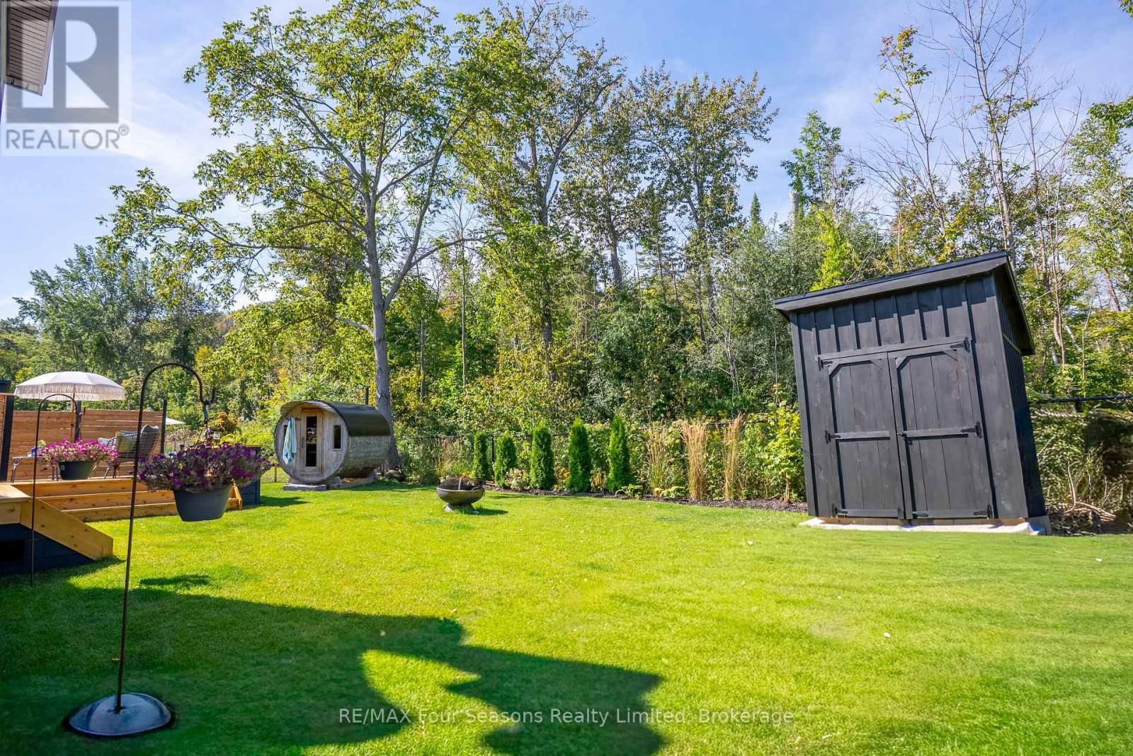 102 GOLDIE COURT Image 9