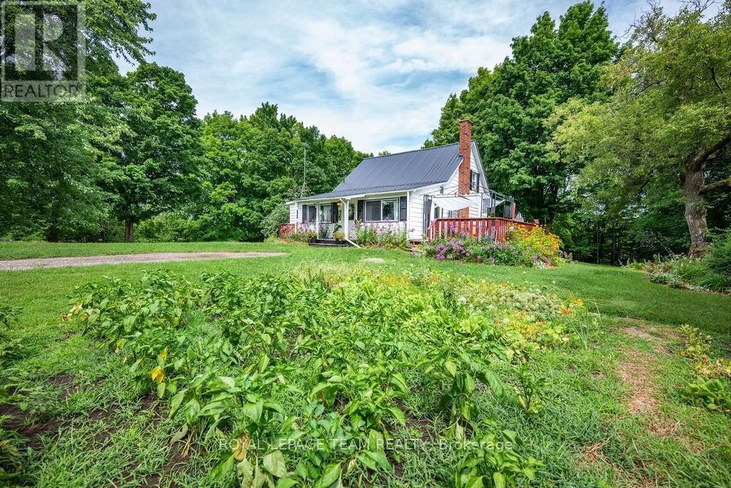 1448 PERRAULT ROAD Image 11