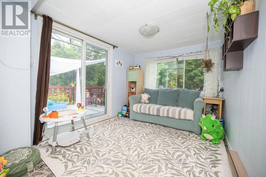 1448 PERRAULT ROAD Image 18