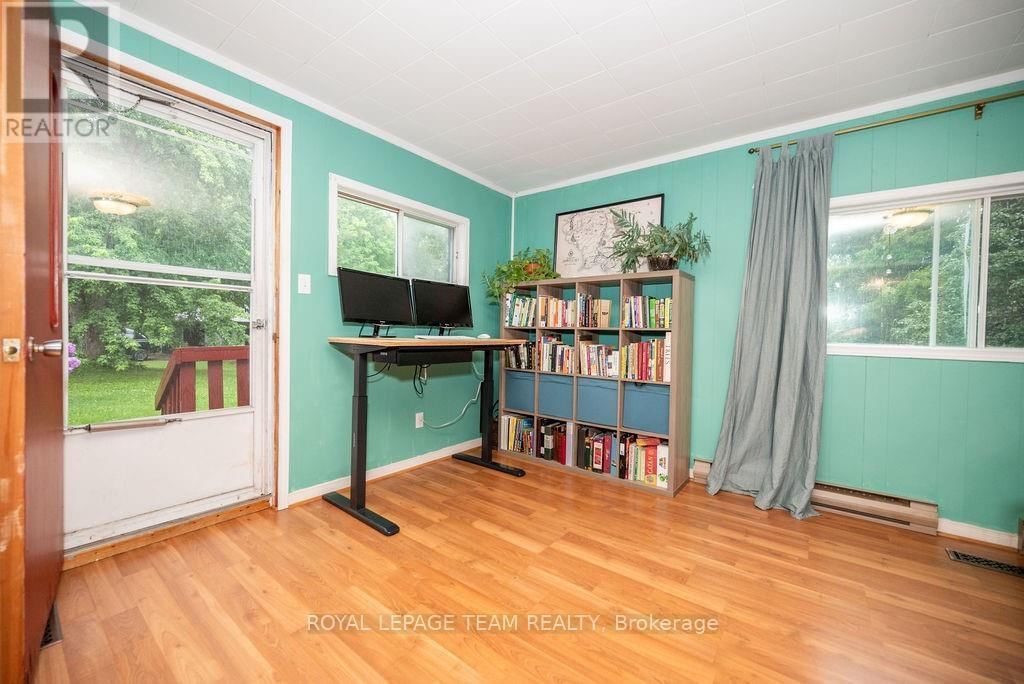 1448 PERRAULT ROAD Image 25