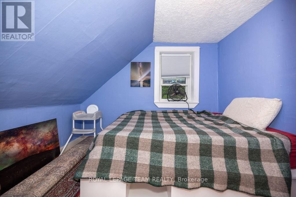 1448 PERRAULT ROAD Image 30