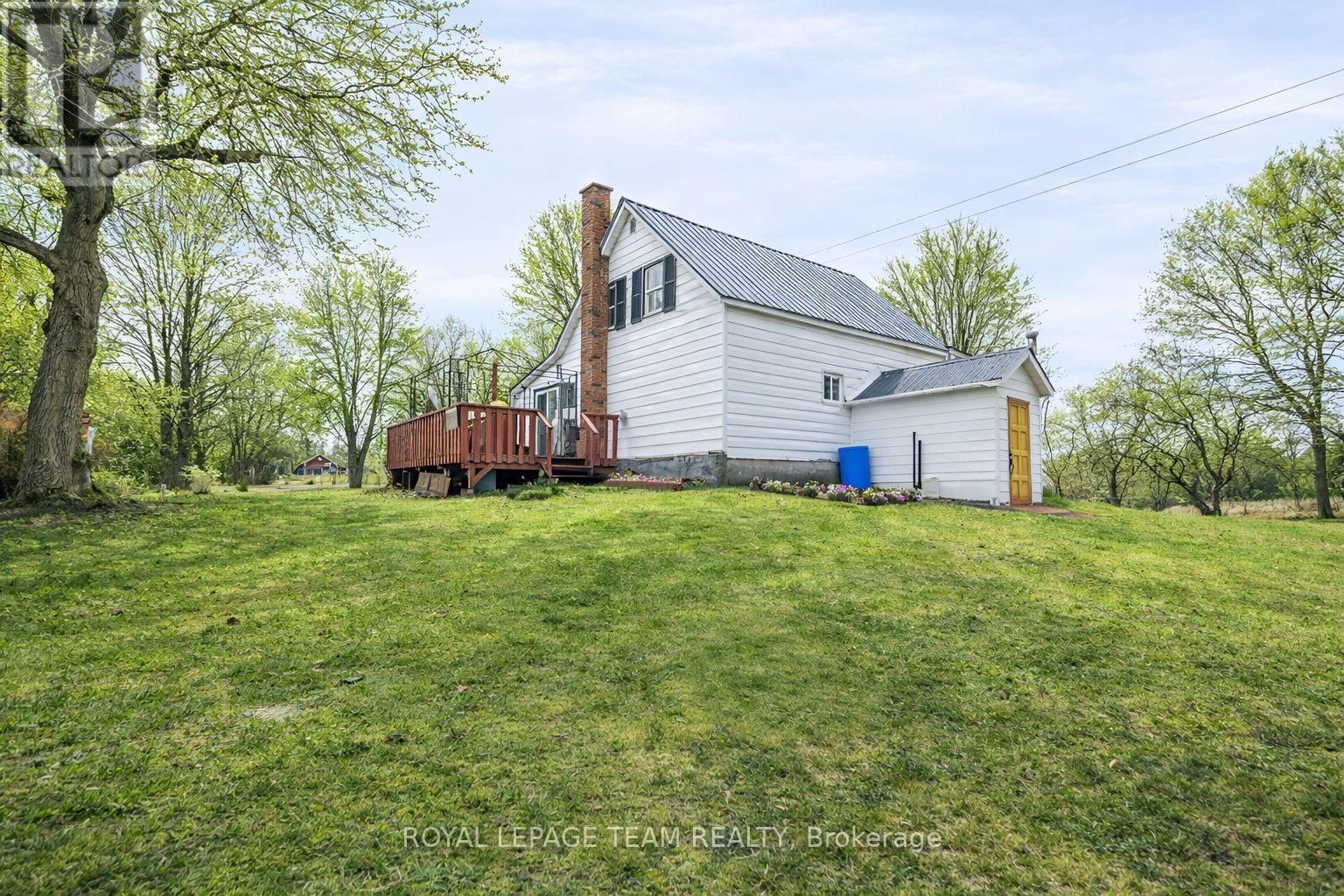 1448 PERRAULT ROAD Image 6