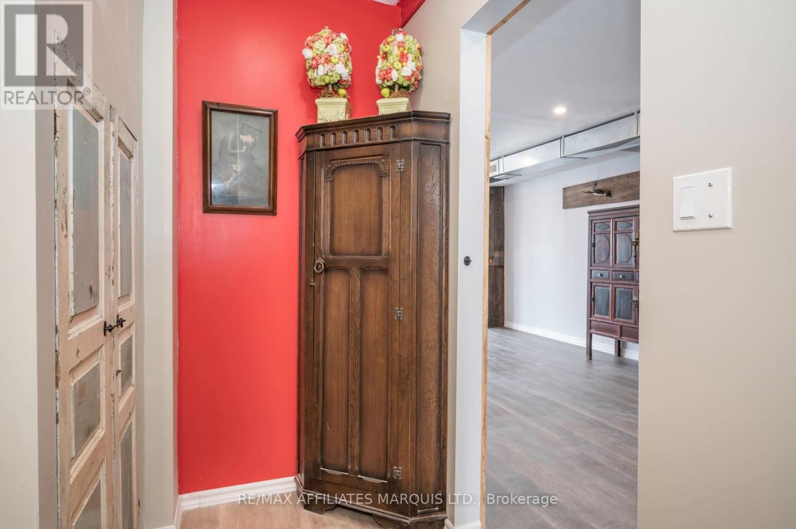 155 MONTREAL ROAD Image 11