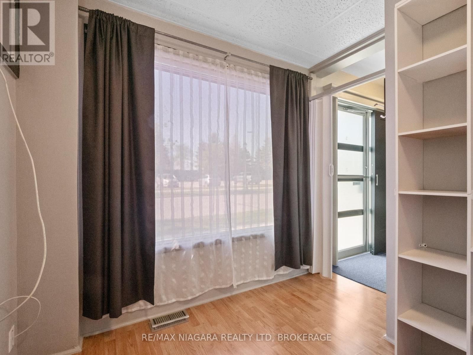 61 QUEEN STREET Image 11