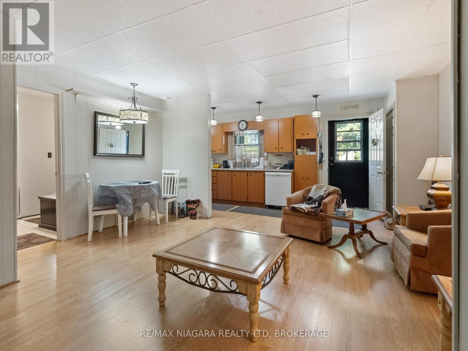 61 QUEEN STREET Image 21